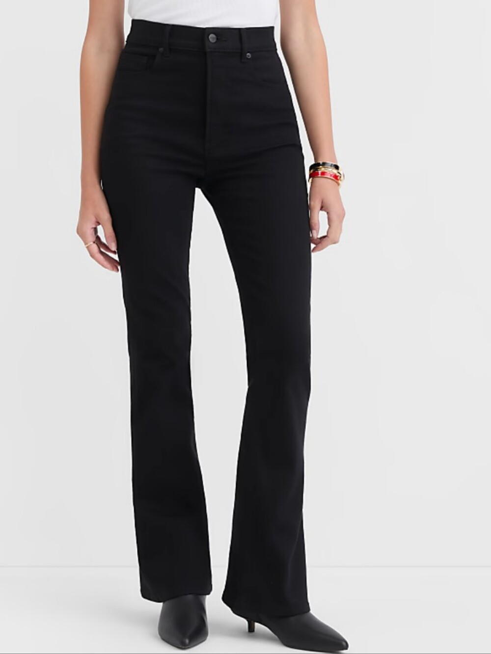 Loft Rivete Curvy High Rise Slim Flare Jeans in Noir Wash. 32